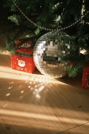 Rockin Around The Christmas Tree